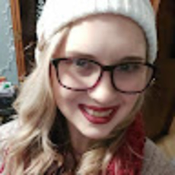 Meet your Posher, Kathryn - Picture 1 of 1